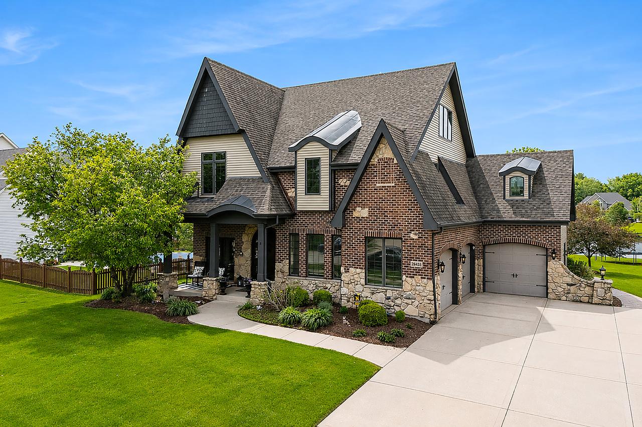 26455 S Justin Dr., Channahon, IL 60410