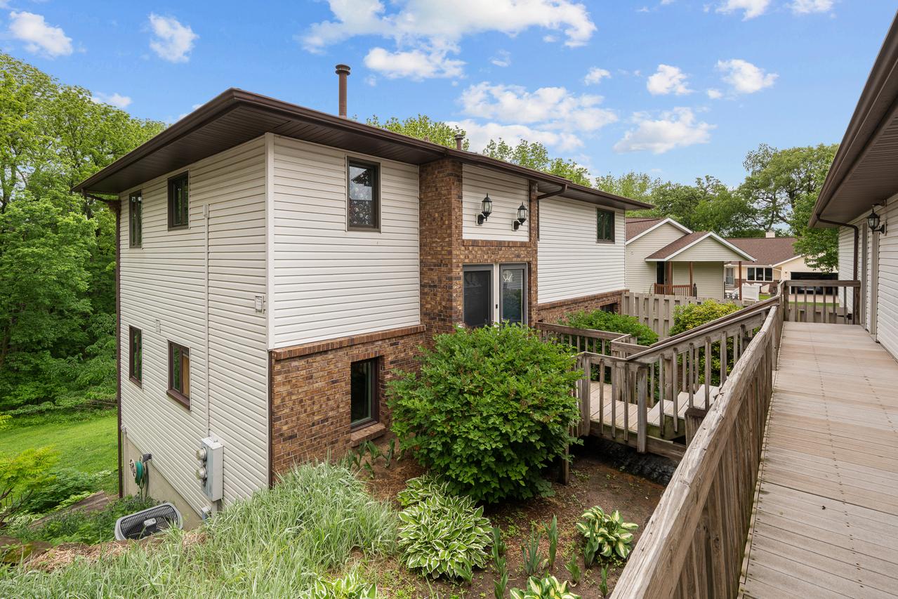 8504 Ridgewood Rd. #501, Rock Island, IL 61201