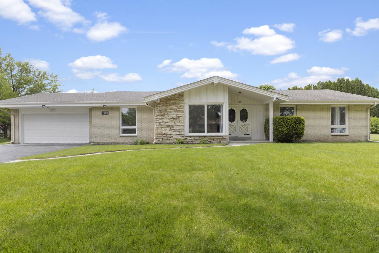 1669 Telemark Dr., Rockford, IL 61108