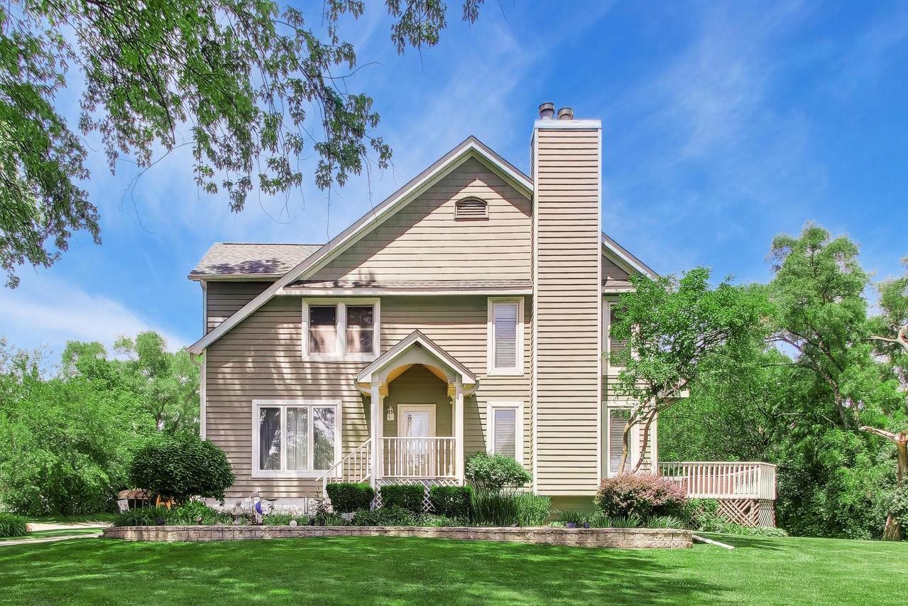 24W066 St Charles Rd., Wheaton, IL 60187