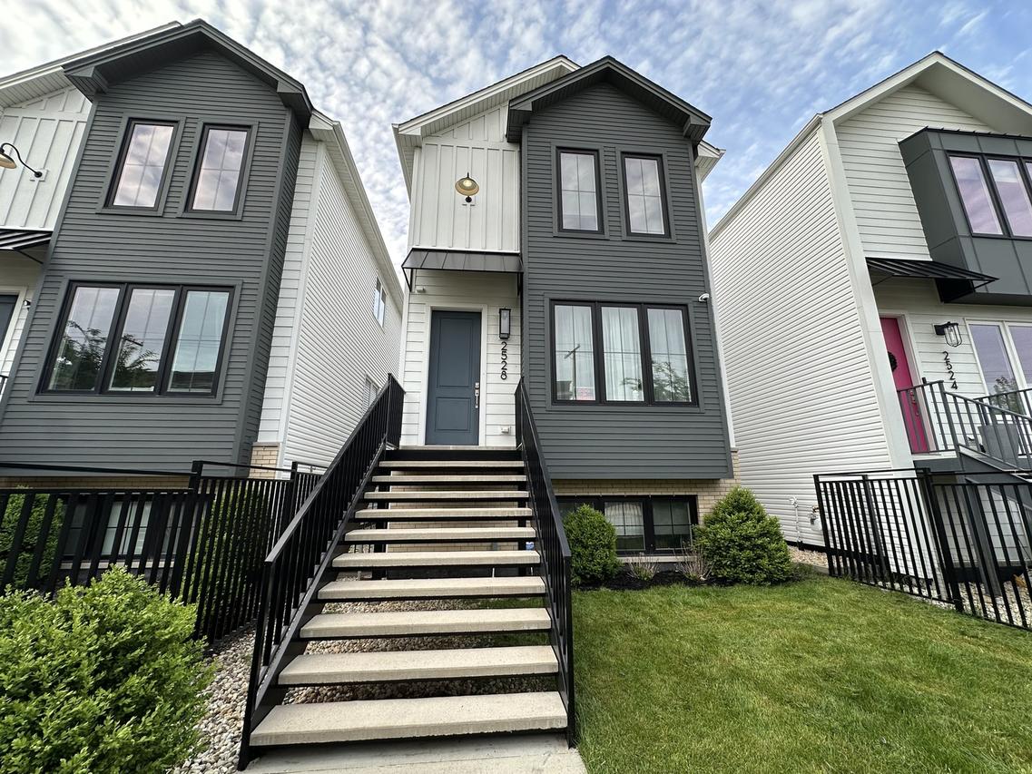 2528 W Polk St., Chicago, IL 60612