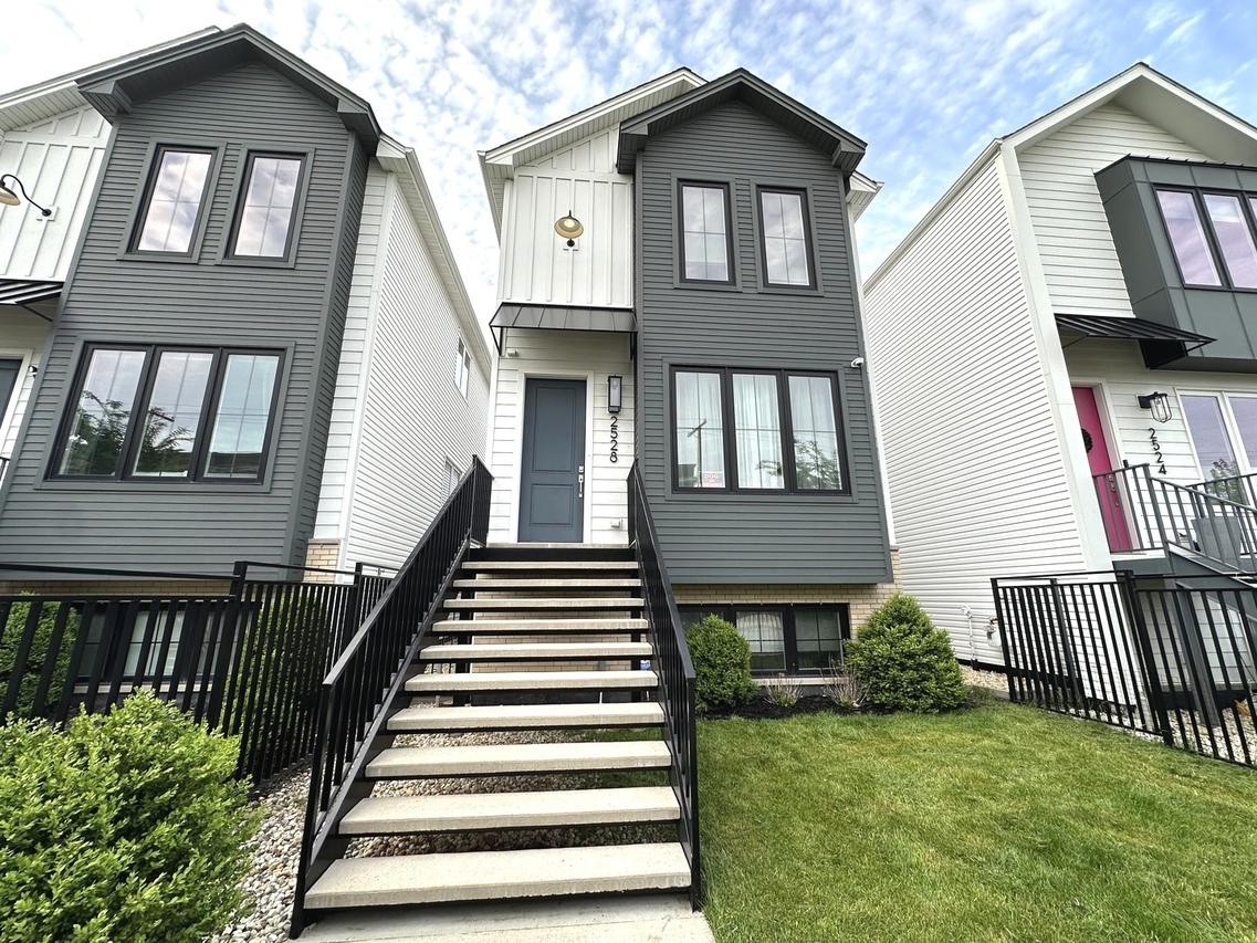 2528 W Polk St., Chicago, IL 60612