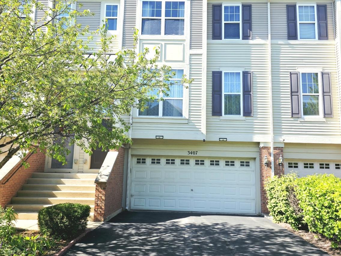 3407 Bradbury Cir., Aurora, IL 60504