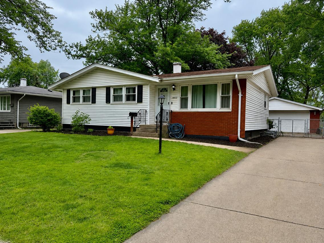 18832 Cherry Ln., Lansing, IL 60438