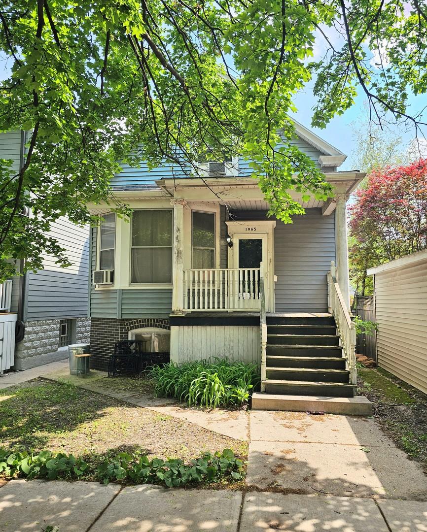 1965 W Berwyn Ave., Chicago, IL 60640