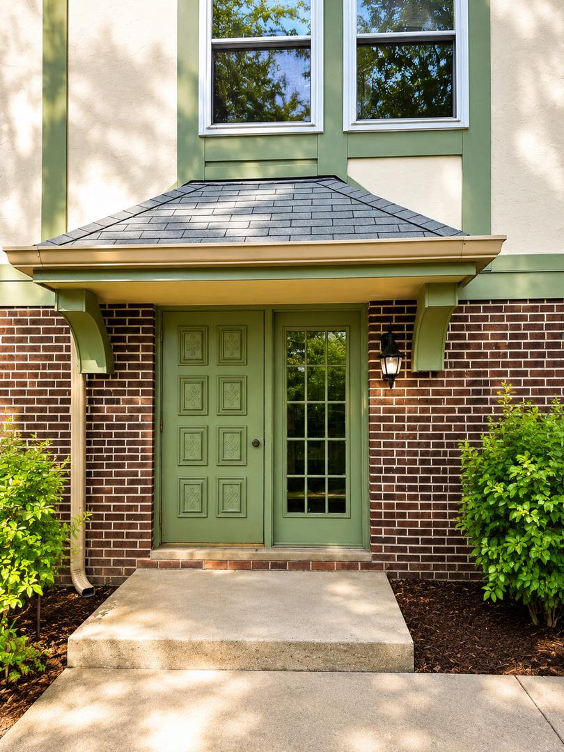 156 W Golf Rd. #E, Libertyville, IL 60048