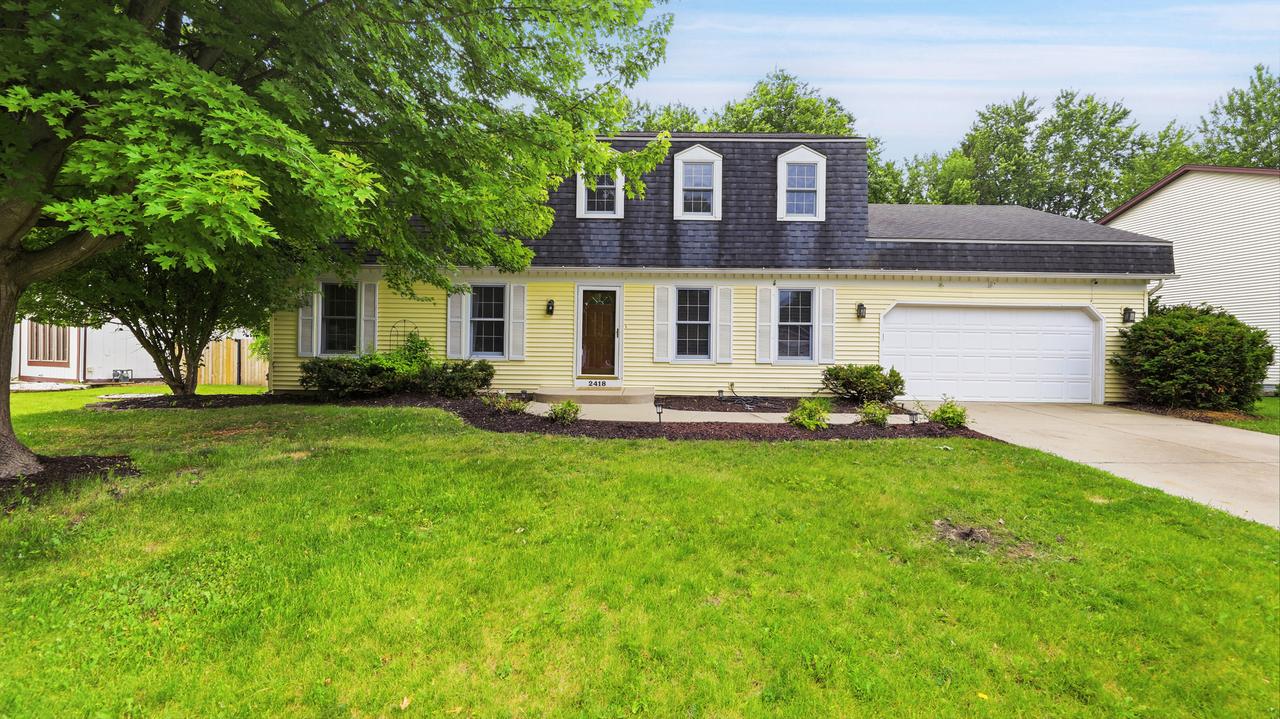 2418 Flambeau Dr., Naperville, IL 60564