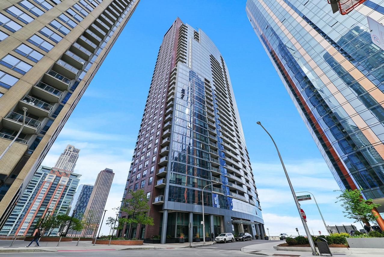 450 E Waterside Dr. #1106, Chicago, IL 60601