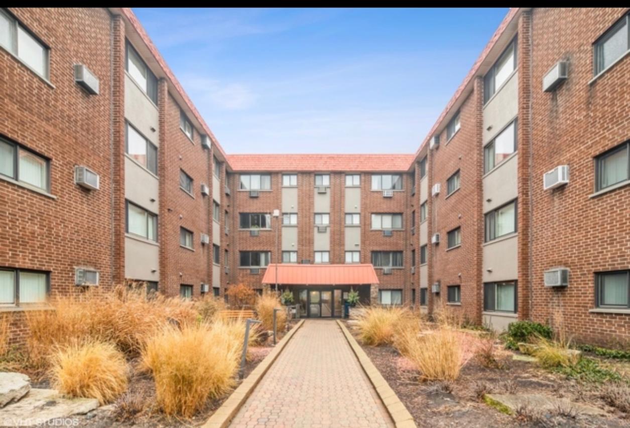 1919 S Wolf Rd. #1-119, Hillside, IL 60162