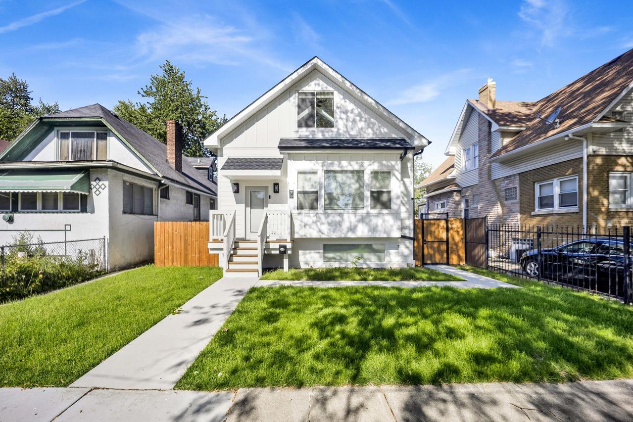 1122 N Latrobe Ave., Chicago, IL 60651