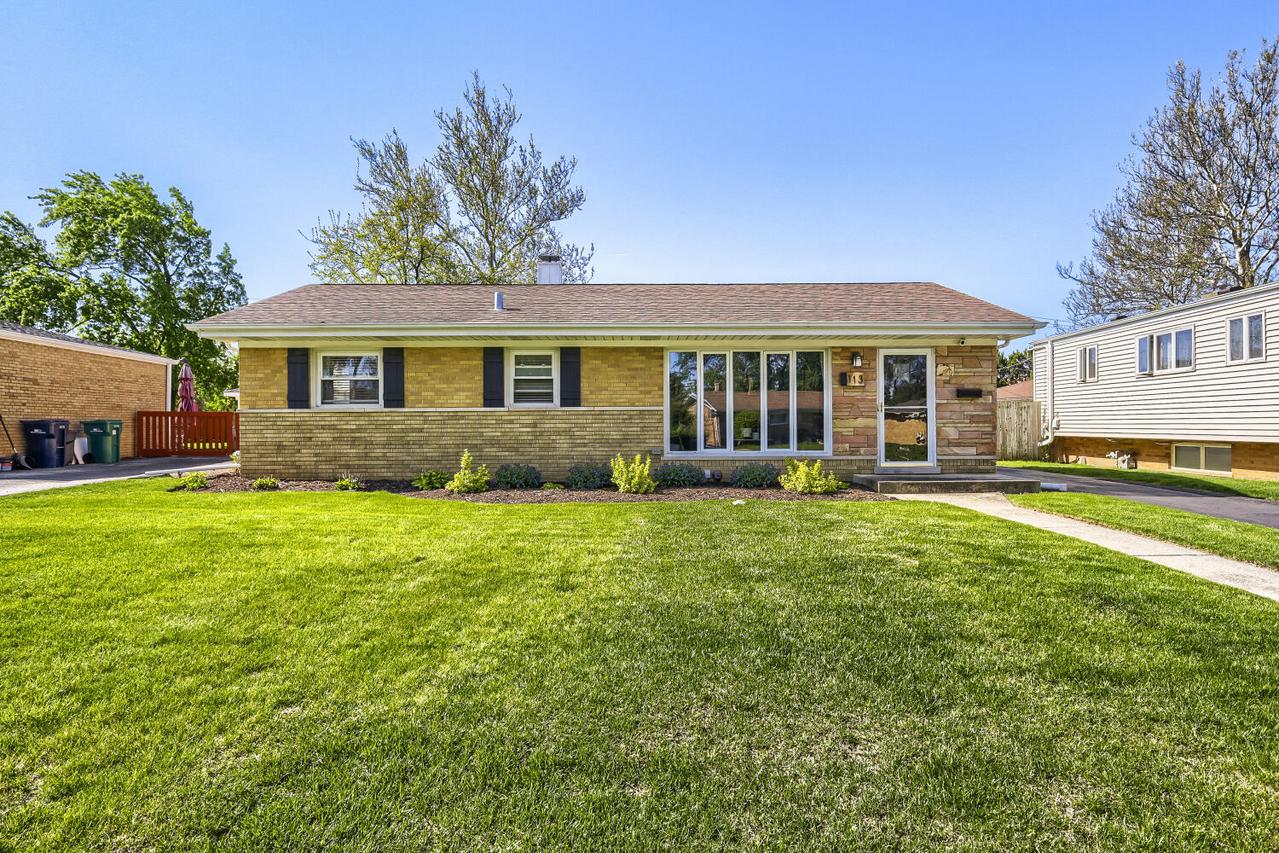 113 E Central Ave., Lombard, IL 60148