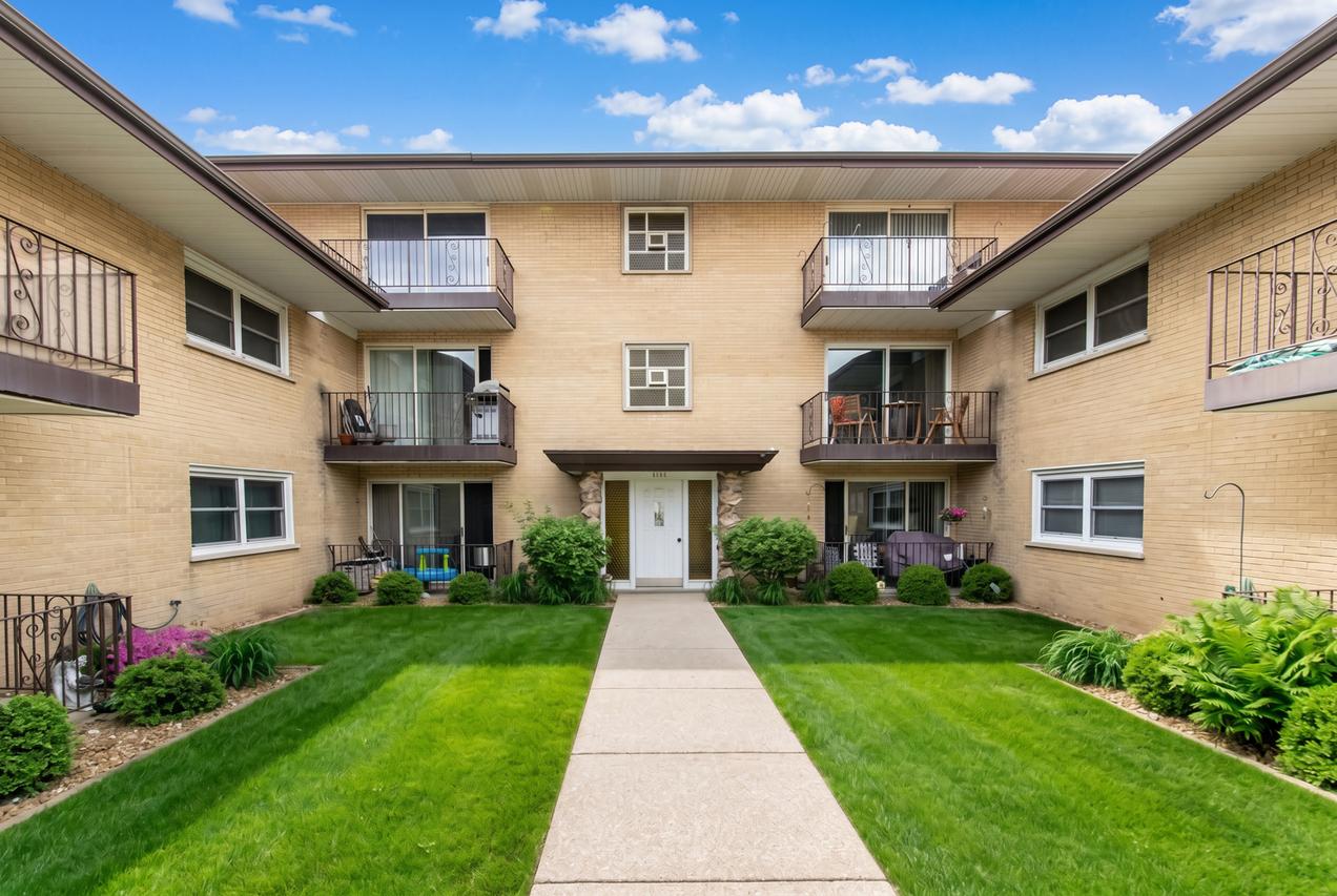 6126 S Kensington Ave. #C, Countryside, IL 60525