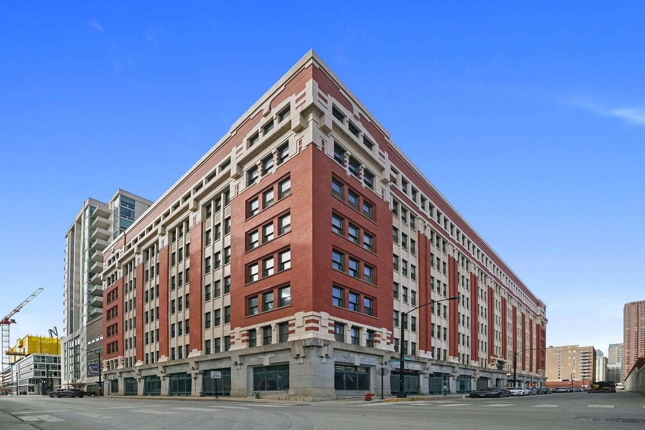 732 S Financial Pl. #713, Chicago, IL 60605