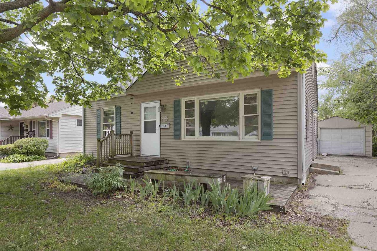 2412 Midway Dr., Rockford, IL 61103