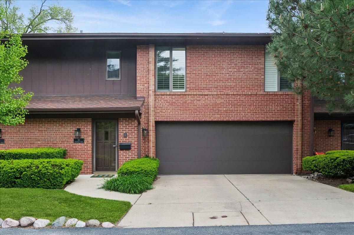90 Boardwalk Pl., Park Ridge, IL 60068