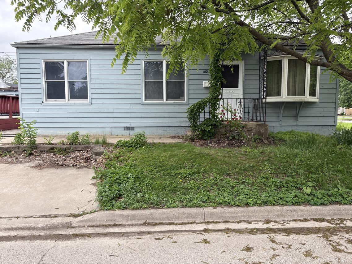 960 Cleary Ave., Joliet, IL 60435
