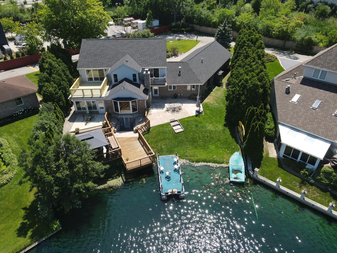 9682 Reding Cir., Des Plaines, IL 60016