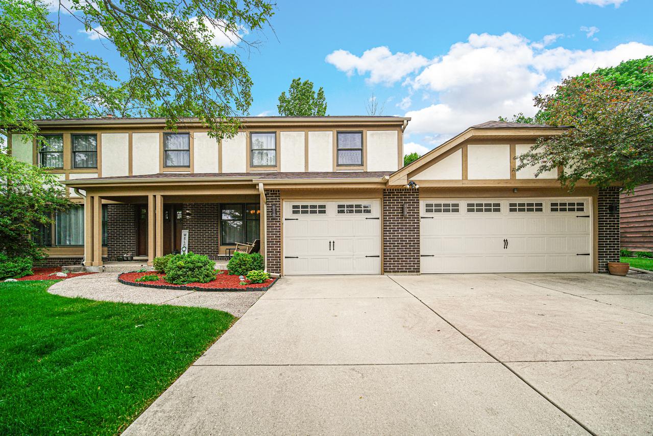3818 Russett Ln., Northbrook, IL 60062