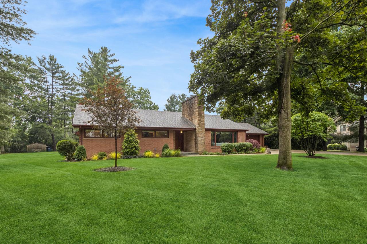 3045 Farner Ct., Riverwoods, IL 60015