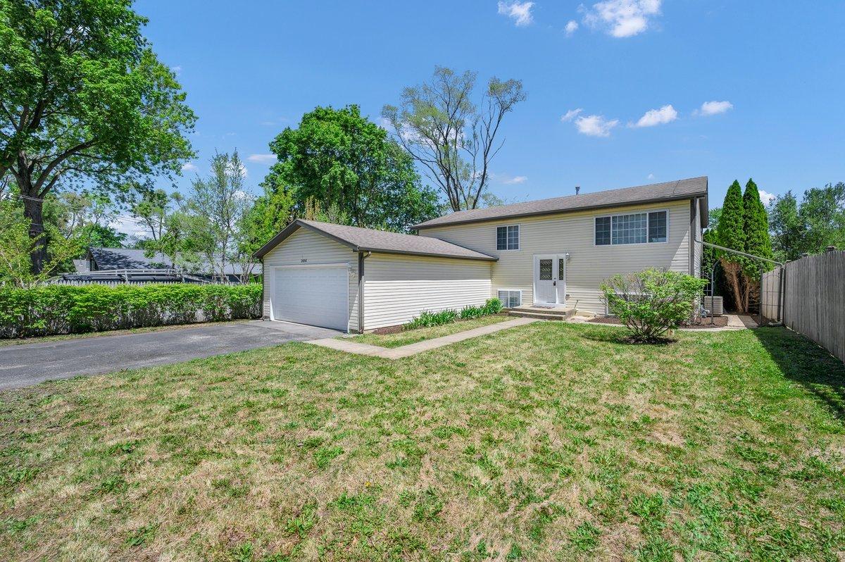 34841 N Oakside Ave., Ingleside, IL 60041