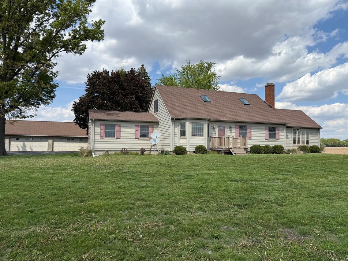 311 Stouffer Rd., Sterling, IL 61081