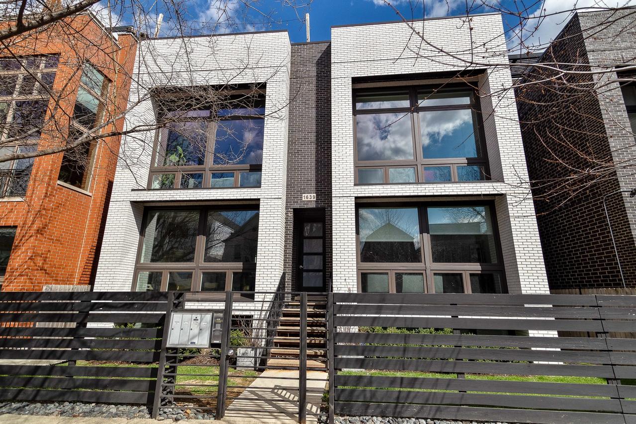 1639 N Artesian Ave. #1S, Chicago, IL 60647