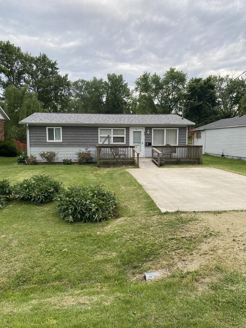 711 E Olive St., Duquoin, IL 62832