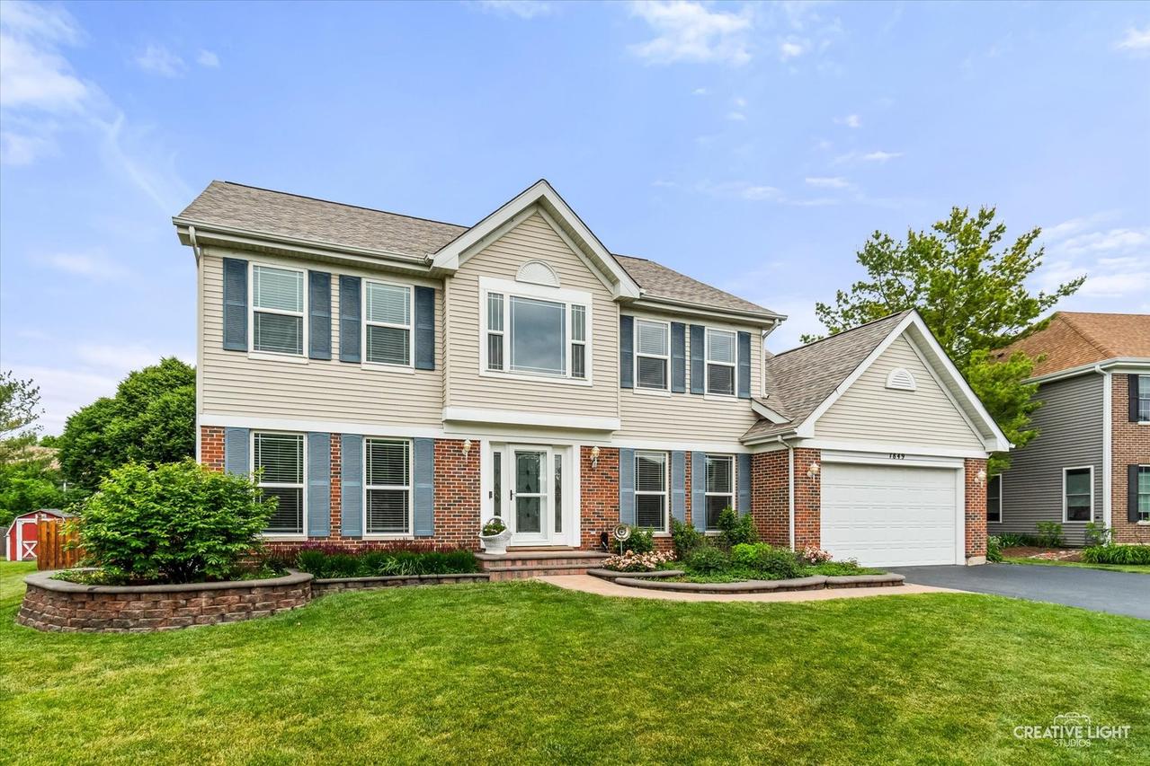 1849 Garfield Ave., Aurora, IL 60506