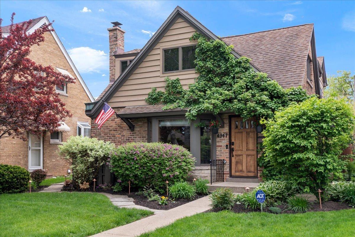 4947 Estes Ave., Skokie, IL 60077