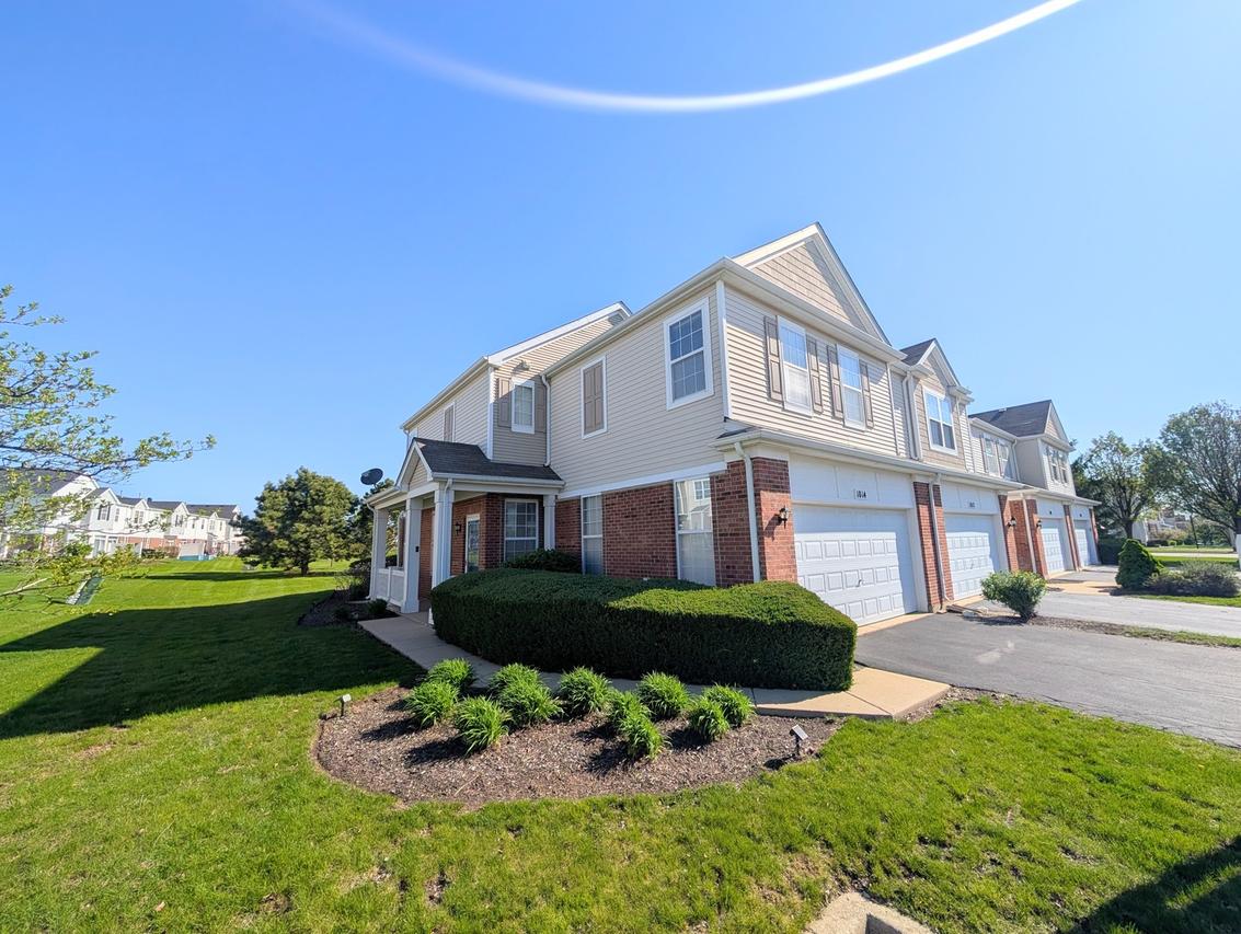 1014 Heron Cir., Joliet, IL 60431