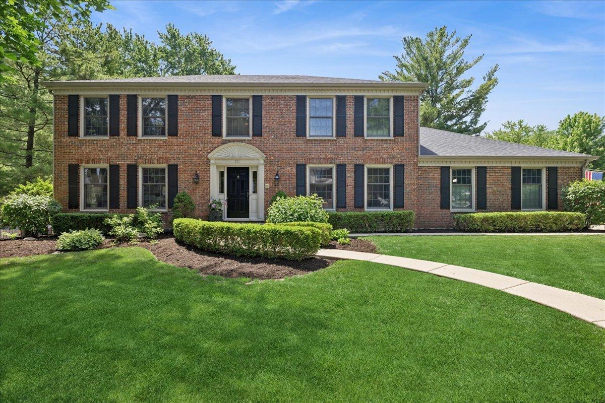 311 Hyatt Dr., Libertyville, IL 60048