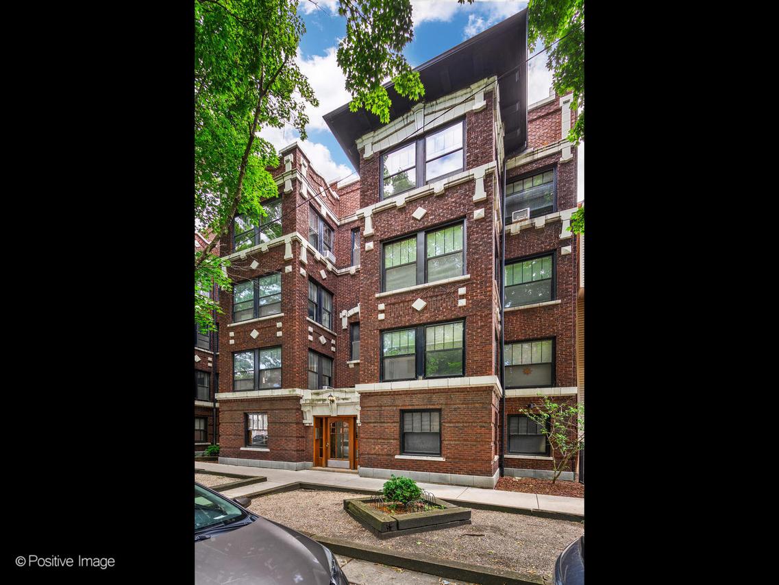 1365 E 52nd St. #1E, Chicago, IL 60615