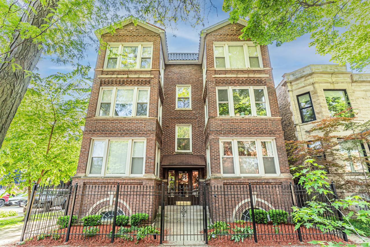 4700 N Campbell Ave. #2, Chicago, IL 60625