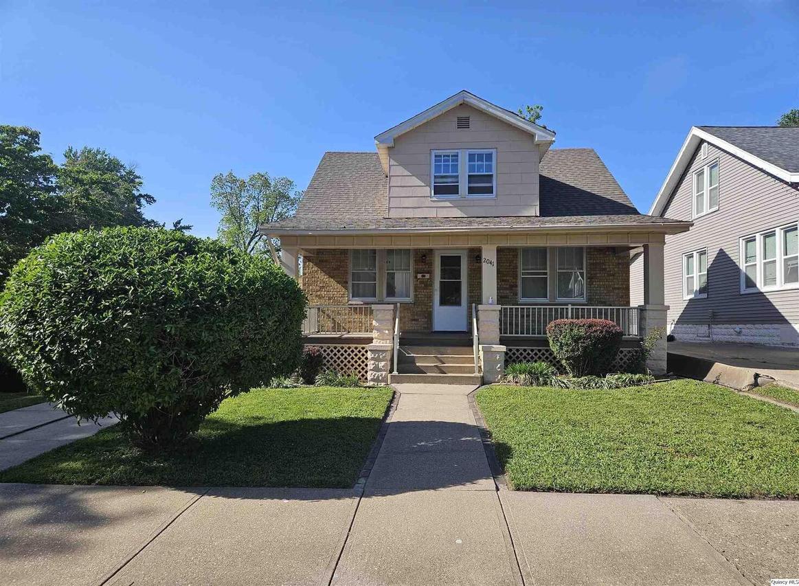 2041 Elm St., Quincy, IL 62301