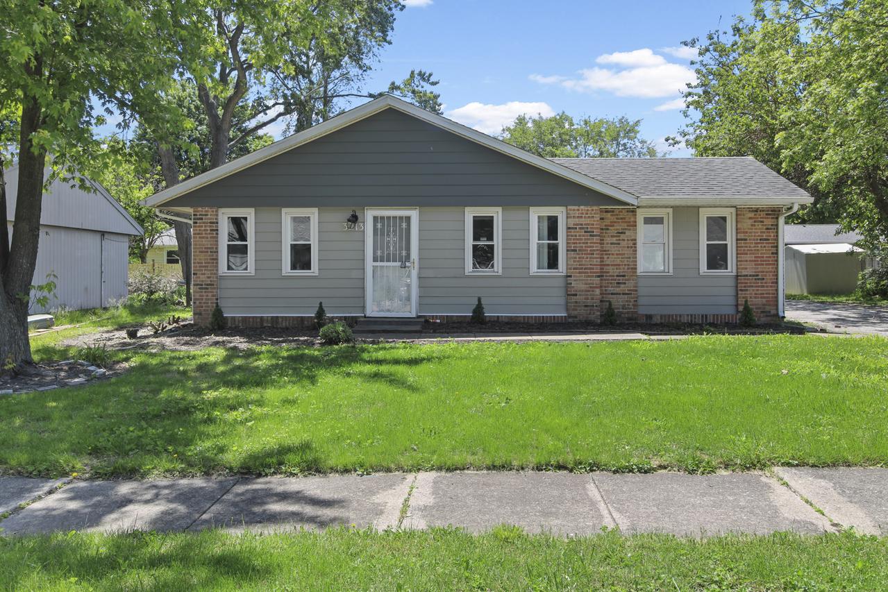 3213 Kimberly Dr., Champaign, IL 61821