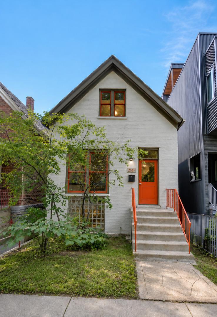 2147 N Claremont Ave., Chicago, IL 60647