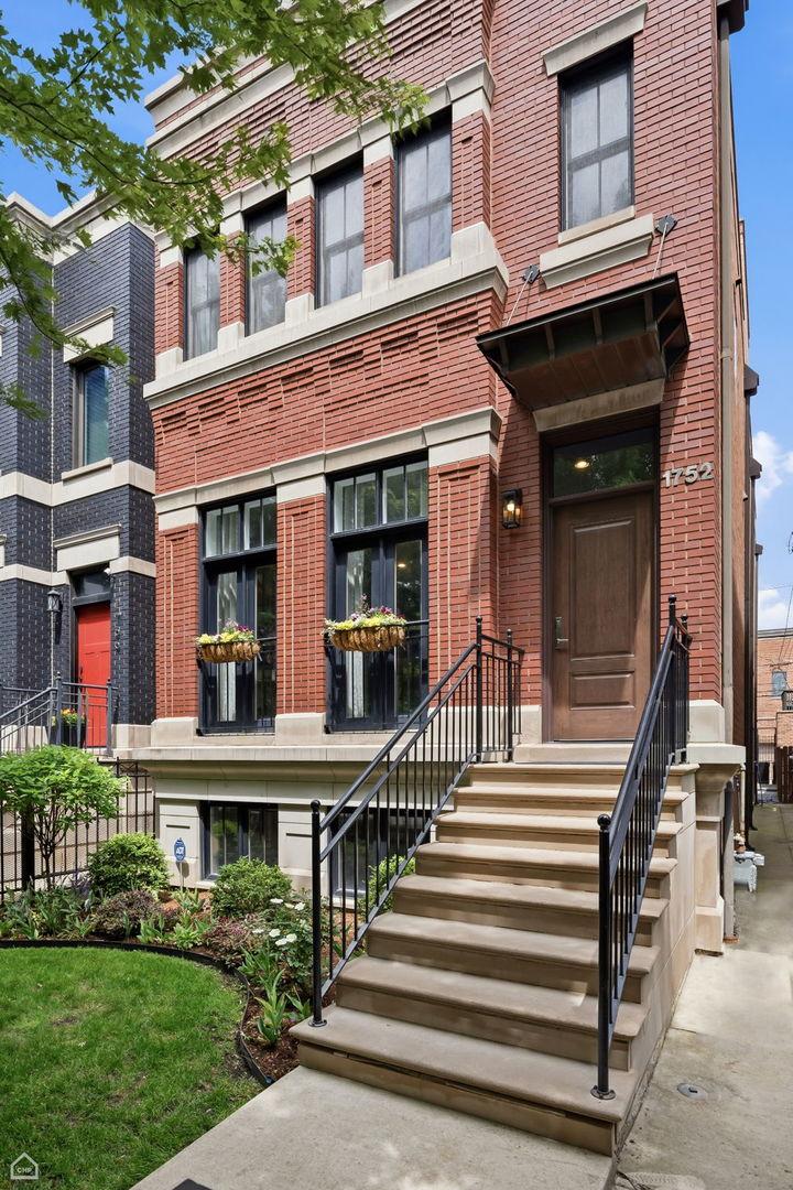 1752 W Erie St., Chicago, IL 60622