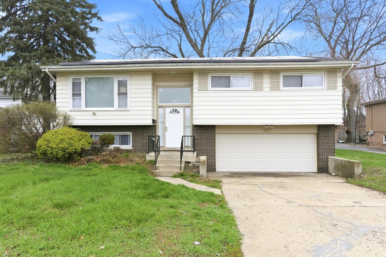 15217 Waterman Dr., South Holland, IL 60473