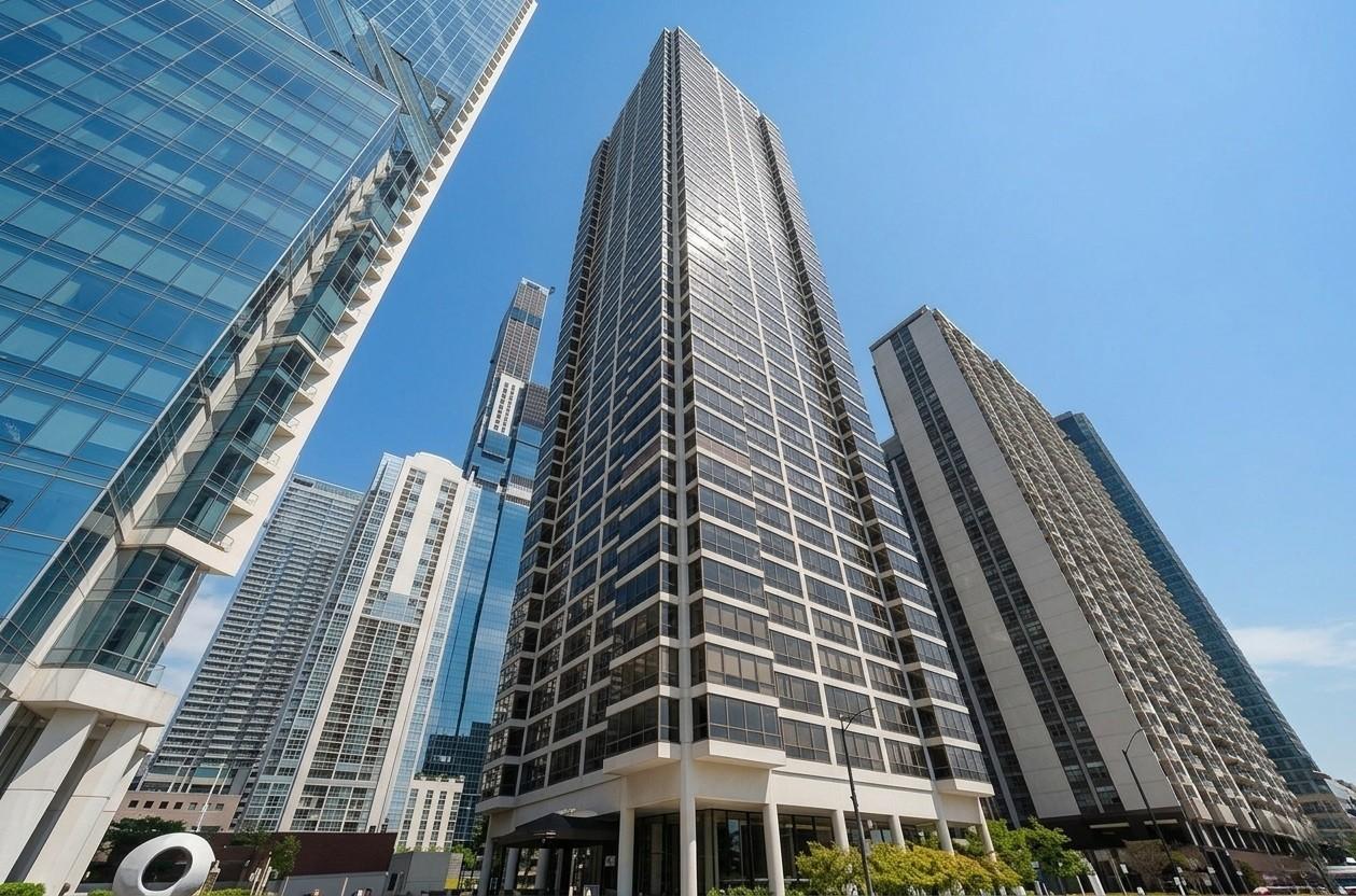 360 E Randolph St. #2203, Chicago, IL 60601
