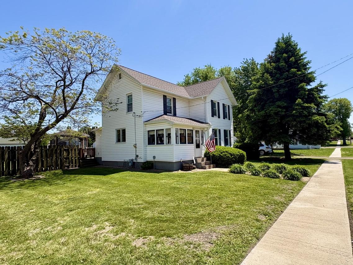 312 S Washington St., Sheffield, IL 61361