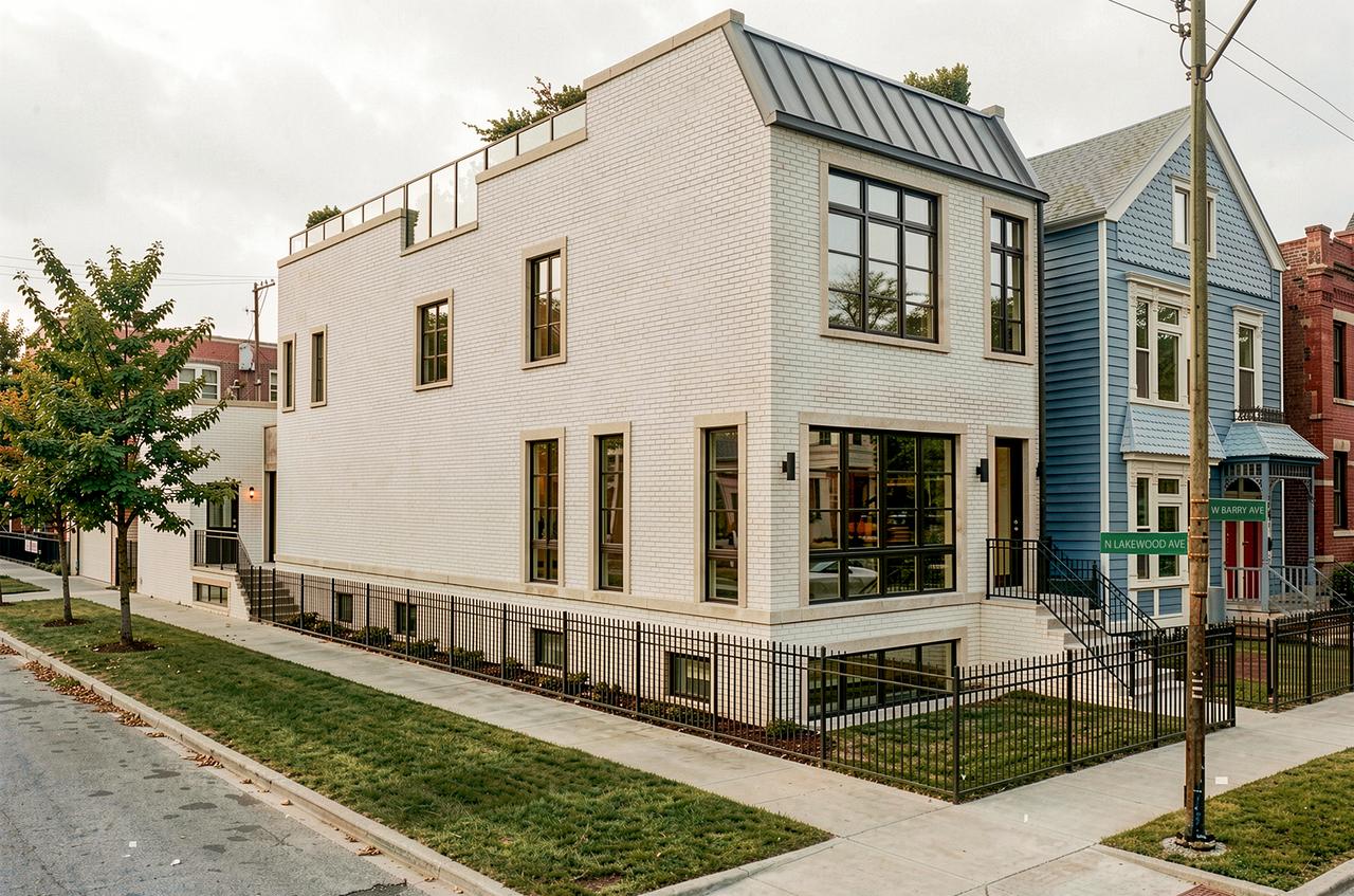 1303 W Barry Ave., Chicago, IL 60657