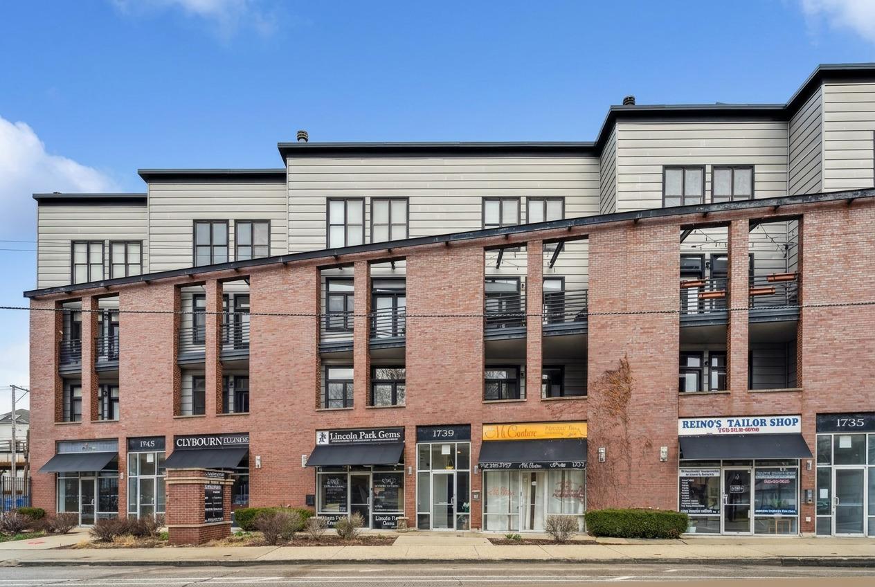 1739 N Clybourn Ave. #3S, Chicago, IL 60614