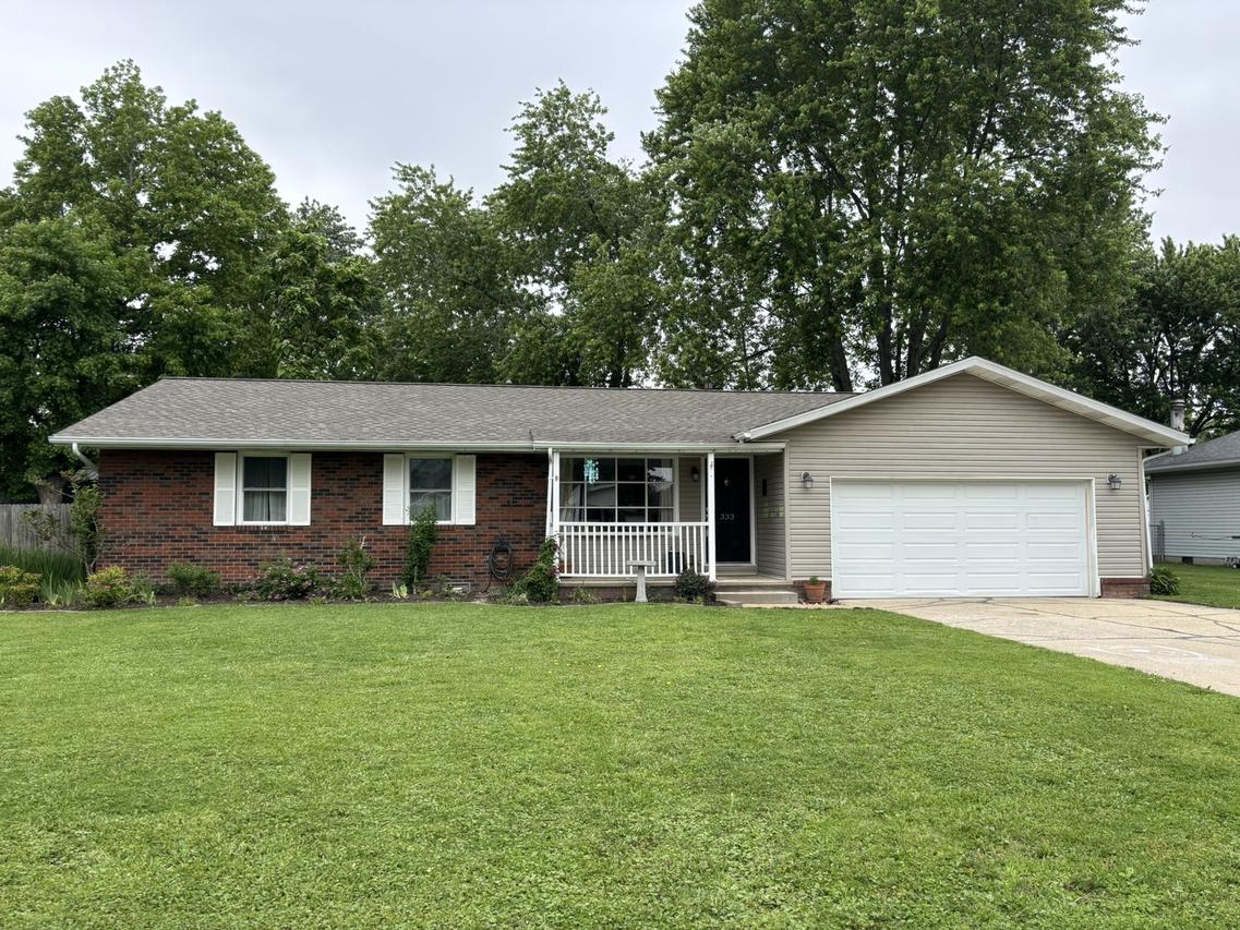 333 Northwood Ln., Salem, IL 62881