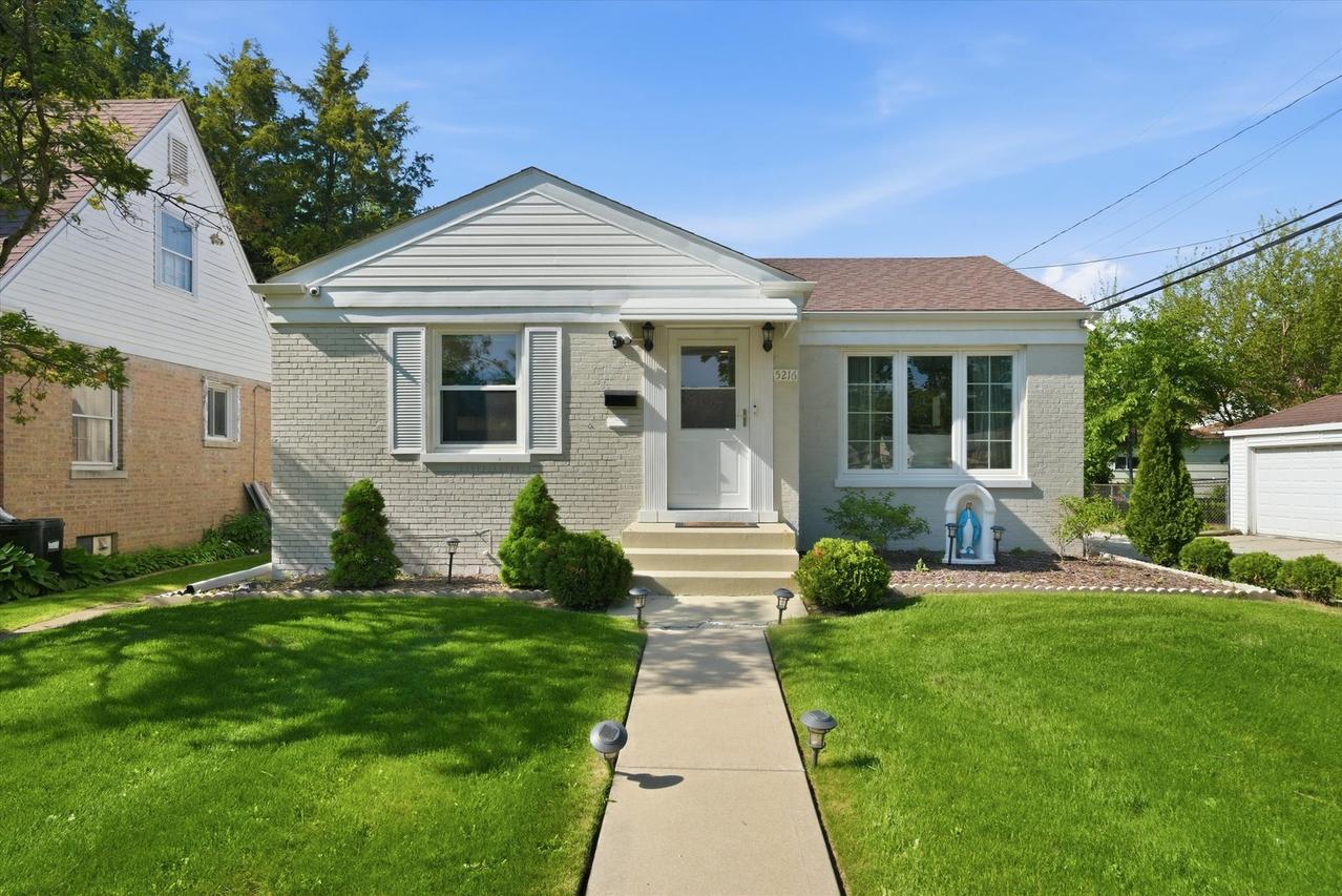 5216 Arcadia Ave., Skokie, IL 60077
