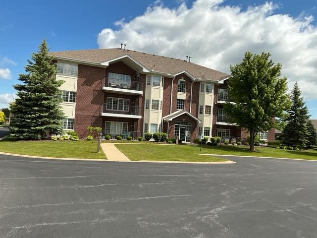 13098 Laurel Glen Ct. #301, Palos Heights, IL 60463