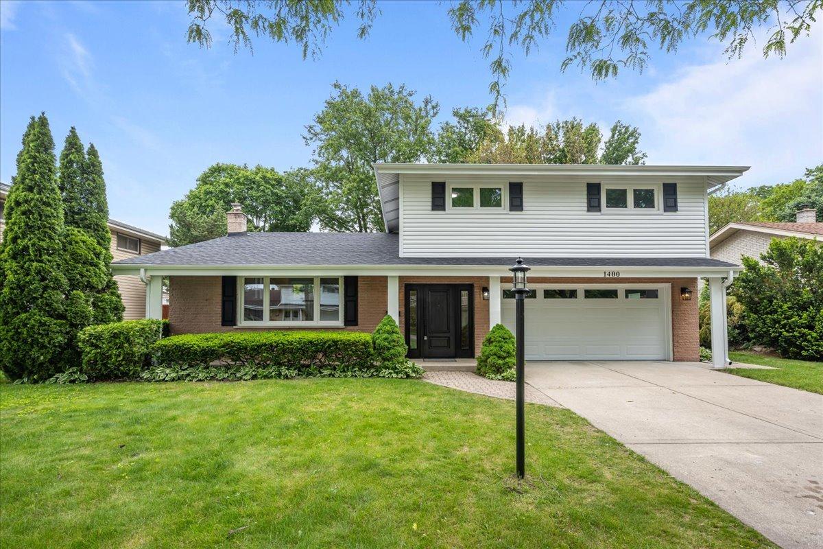 1400 E Ironwood Dr., Mount Prospect, IL 60056