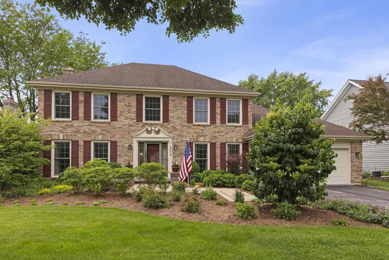 2012 Cromwell Dr., Wheaton, IL 60189