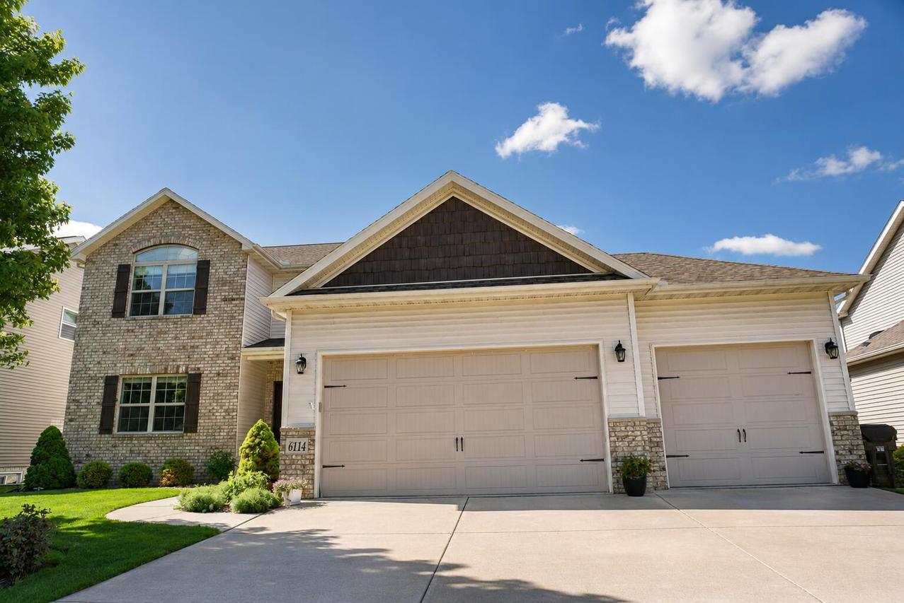 6114 W Clairemont Ct., Edwards, IL 61528
