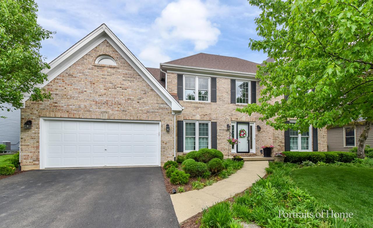 581 Tanager Ln., West Chicago, IL 60185