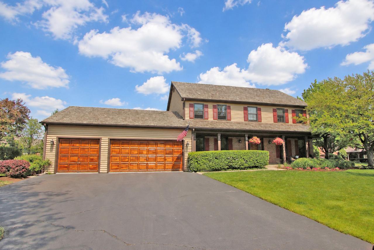 3 N Richmond Ct., Lake Zurich, IL 60047